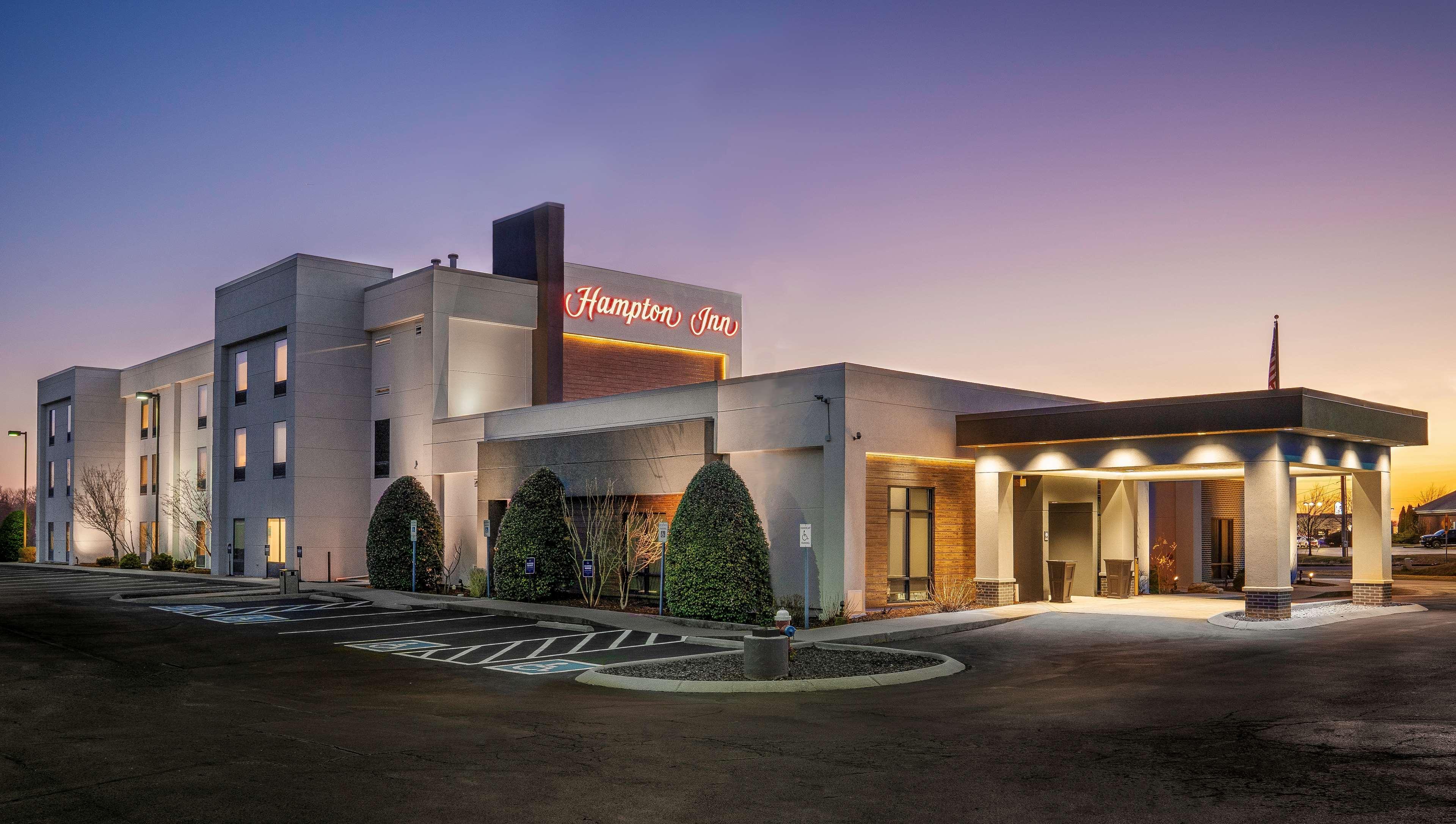 Hampton Inn - Springfield Exterior photo