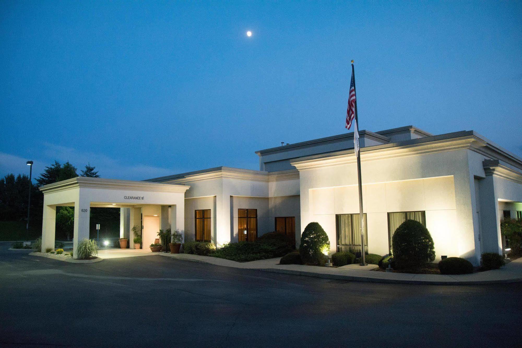 Hampton Inn - Springfield Exterior photo